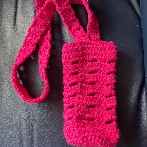 Handmade Water Bottle Carrier. Cross body for extra convenience while walking. - Picture 7 of 10